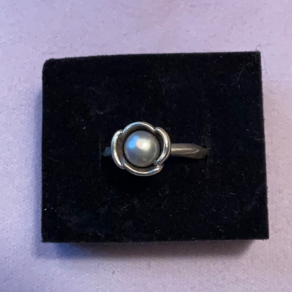 PANDORA grey pearl sterling silver ring - Picture 1 of 4